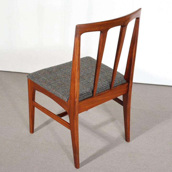【comingsoon!】　YOUNGER RECTANGULAR CHAIR ItemCode-AVON18d | 送料込