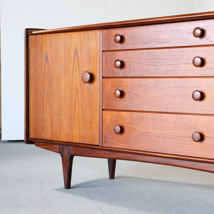 【comingsoon!】 YOUNGER VOLNAY AFROMOSIA SIDEBOARD ItemCode-DAWN54