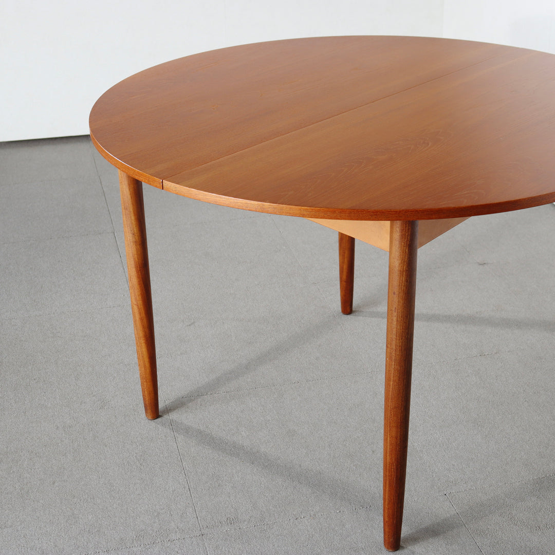 【comingsoon!】 SMALL G PLAN CIRCULAR DINING TABLE ItemCode-DAWN12