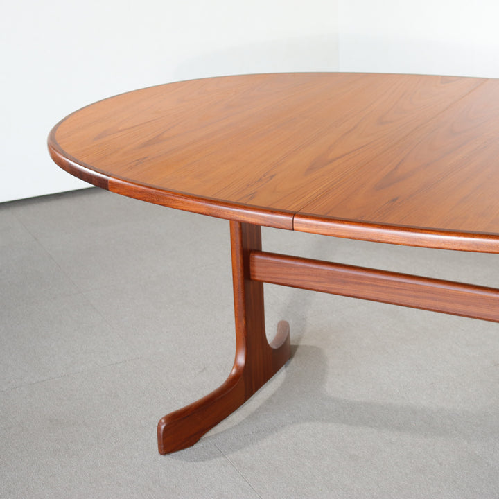 【comingsoon!】 G PLAN OVAL WHALE FIN DINING TABLE ItemCode-DAWN41
