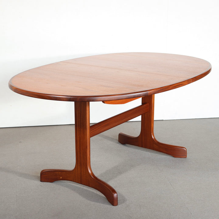 【comingsoon!】 G PLAN OVAL WHALE FIN DINING TABLE ItemCode-DAWN41
