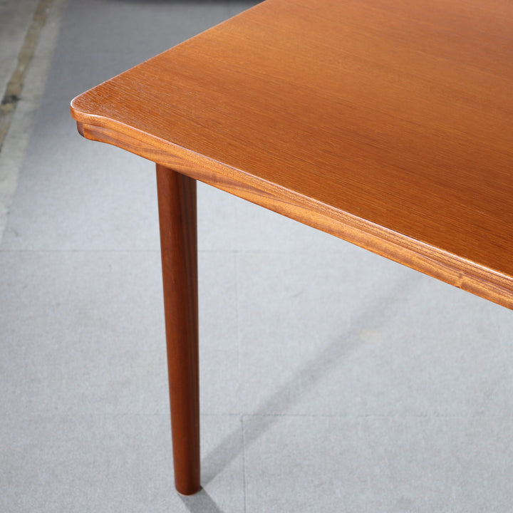 【comingsoon!】 MCINTOSH RECTANGULAR DINING TABLE ItemCode-DAWN35