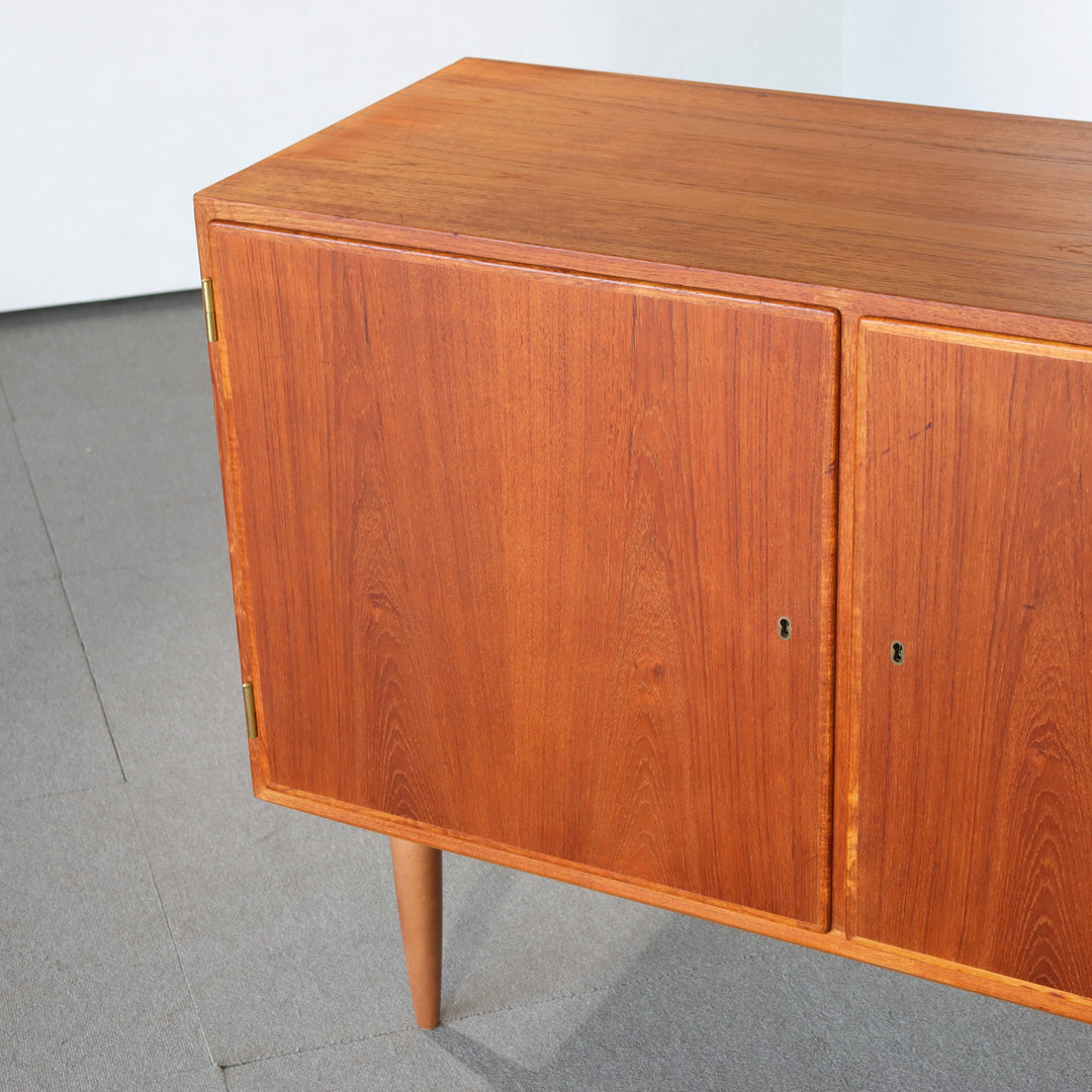 【comingsoon!】 Cabinet by Poul Hundevad ItemCode-JORD101 | 送料込 |