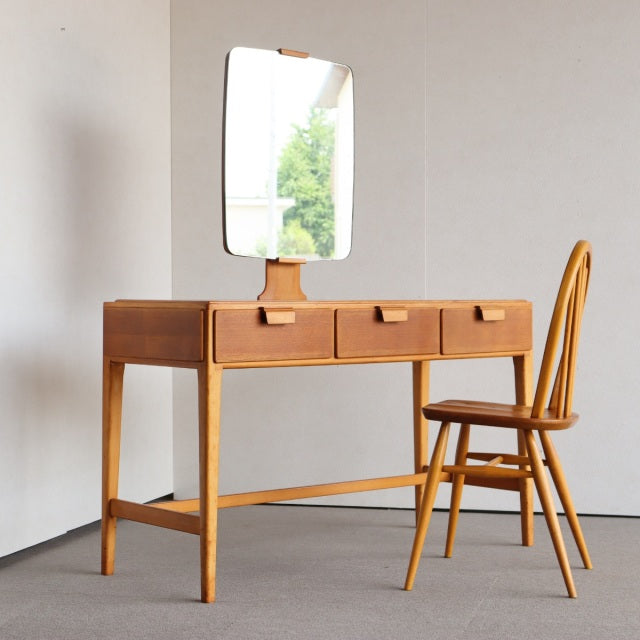 「これは、マジで、ヤバいやつ、是非見てね」　ラフバラーLOUGHBOROUGHのドレッサー　商品番号26151a