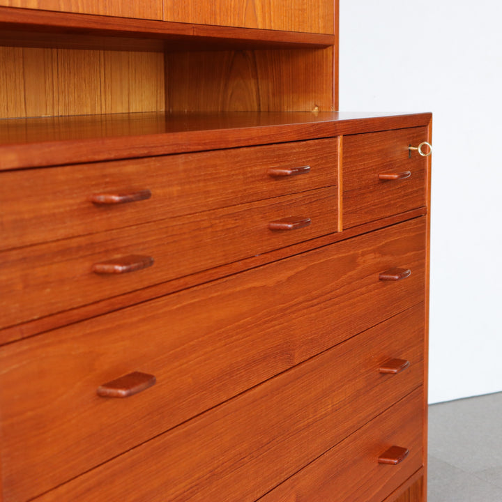 Hans J. Wegner RYモブラー キャビネット