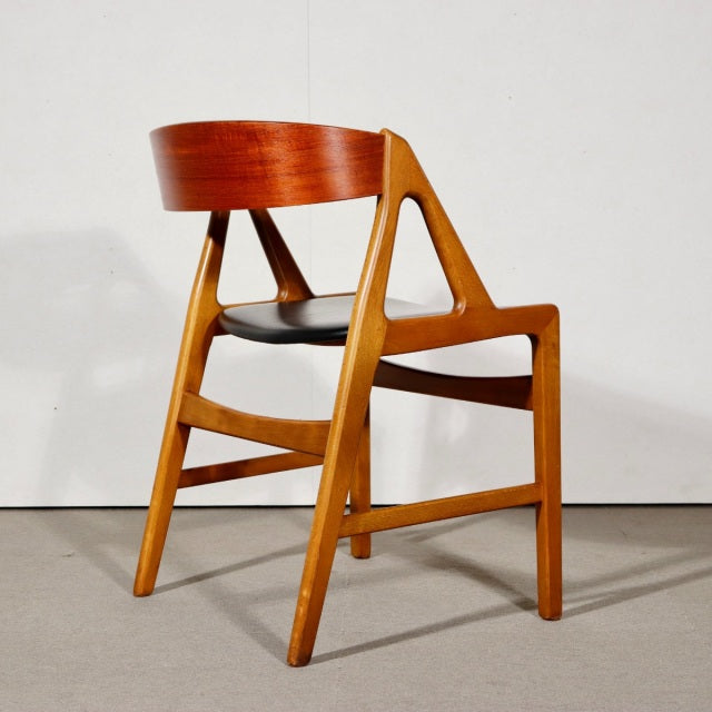 ダイニングチェア by Henning Kjaernulf model72　ItemCode-SKOV128b