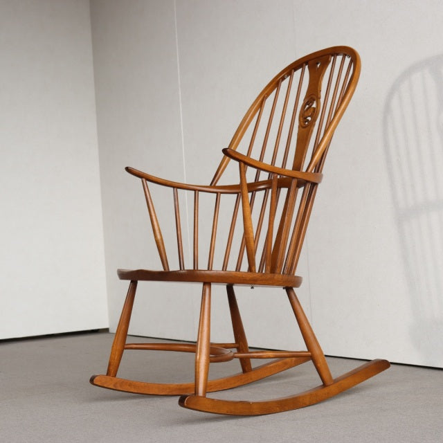 アーコールERCOL　 SWAN BACK ロッキングチェア　商品番号26149