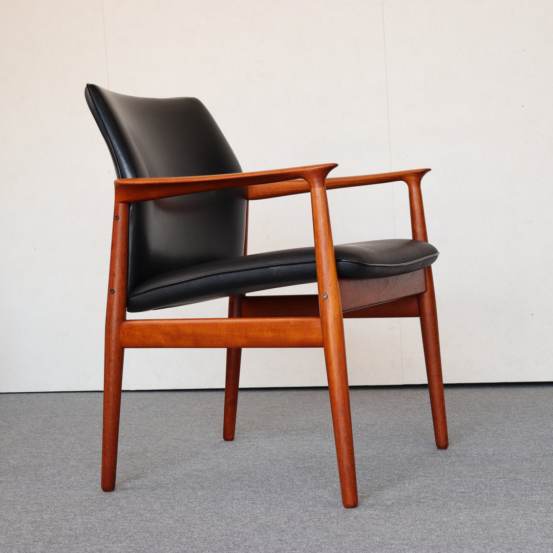 Glostrup Mobelfabrik北欧ヴィンテージ アームチェア | ItemCode-JORD22a | 送料込 |