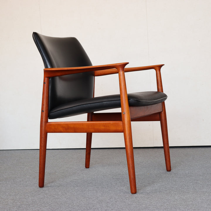 Glostrup Mobelfabrik北欧ヴィンテージ アームチェア | ItemCode-JORD22a | 送料込 |