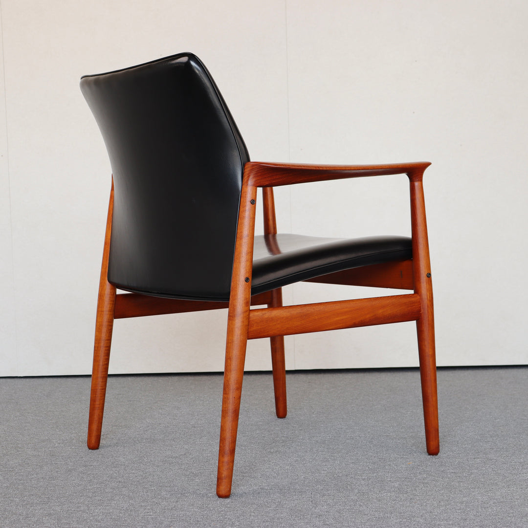 Glostrup Mobelfabrik北欧ヴィンテージ アームチェア | ItemCode-JORD22 | 送料込 |