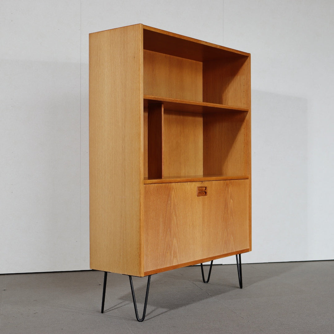 【comingsoon!】　Cabinet with bookcase　ItemCode-SKOV27b