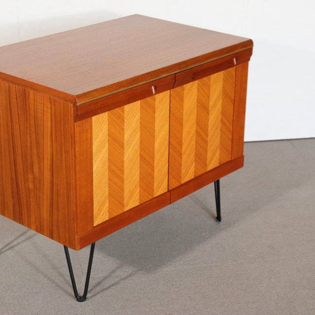 G PLAN HERRINGBONE CABINET     　商品番号29048a