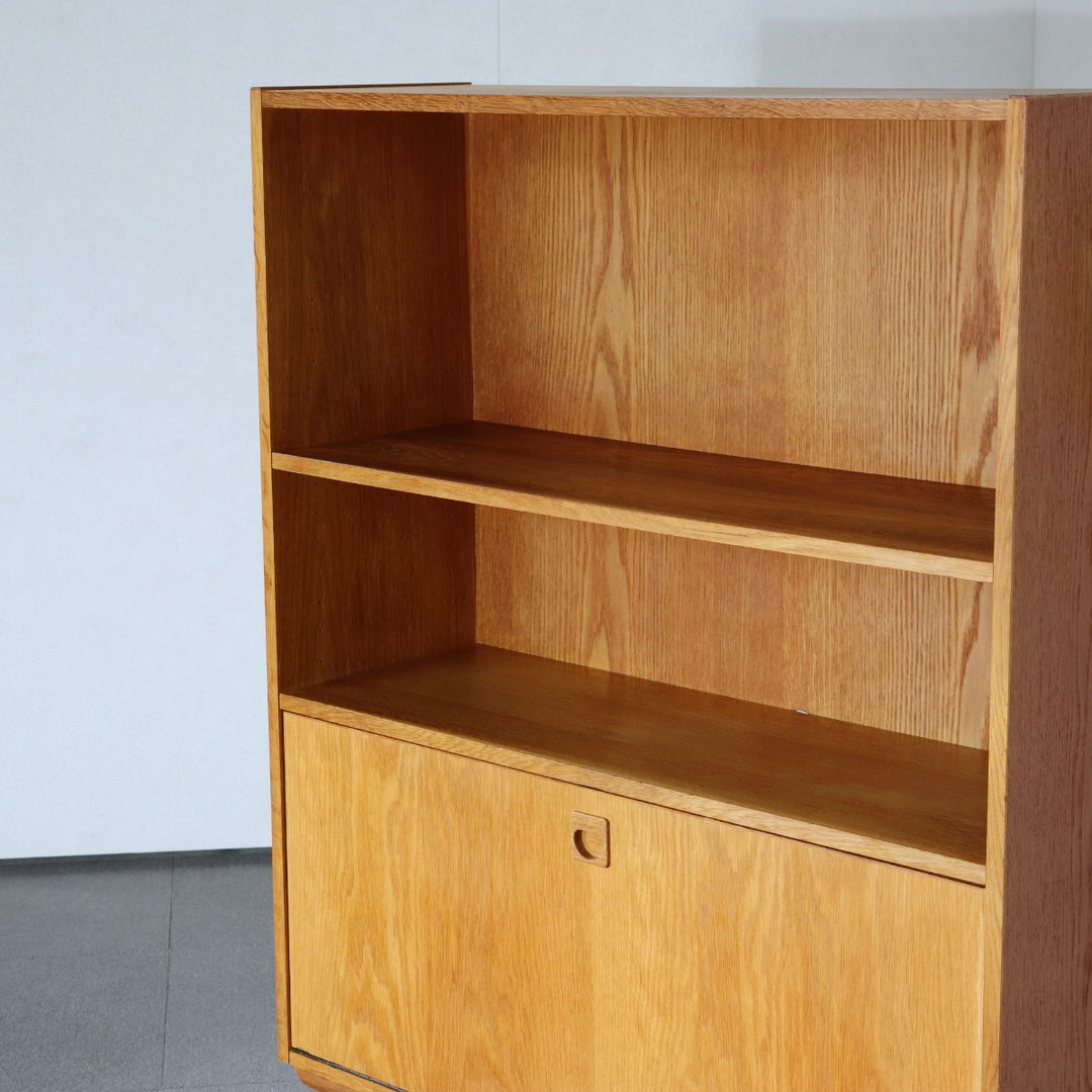 【comingsoon!】　Cabinet with bookcase　ItemCode-SKOV12