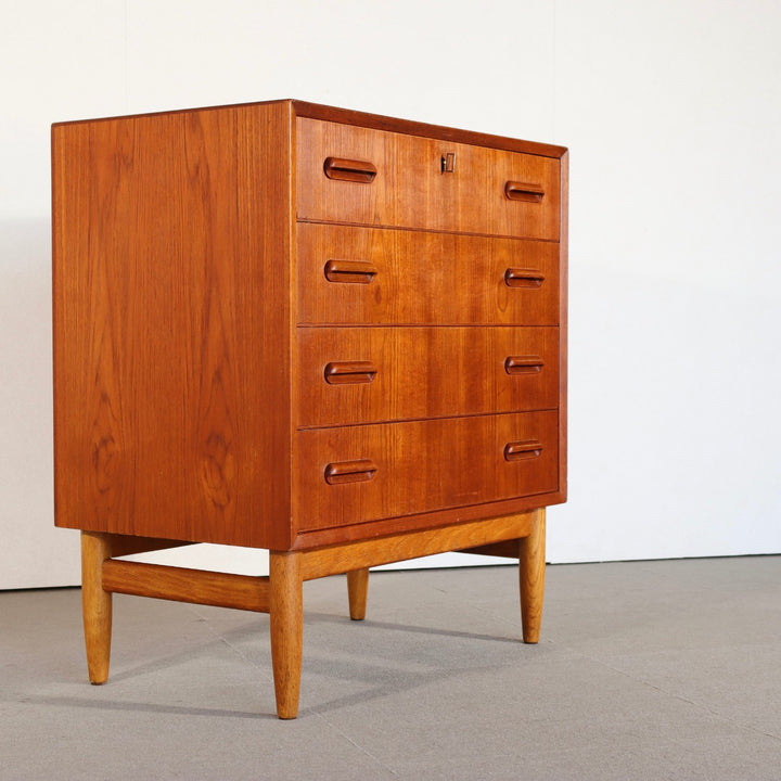 【comingsoon!】 Denmark Chest of 4 drawers | ItemCode-VIND46 | 送料込