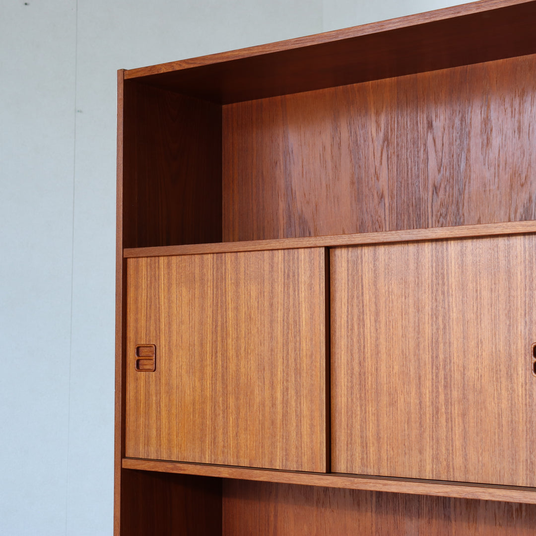 【comingsoon!】　Cabinet with bookcase　ItemCode-SKOV59