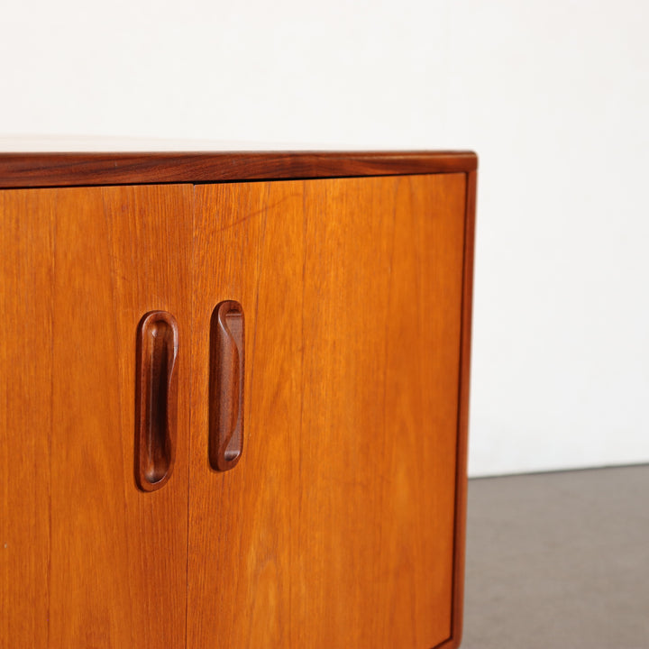 【comingsoon!】　G PLAN 2 DOOR CUPBOARD　ItemCode-WOLD50d