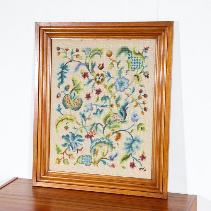 【comingsoon!】　FLORAL EMBROIDERED PICTURE　ItemCode-GLEN1