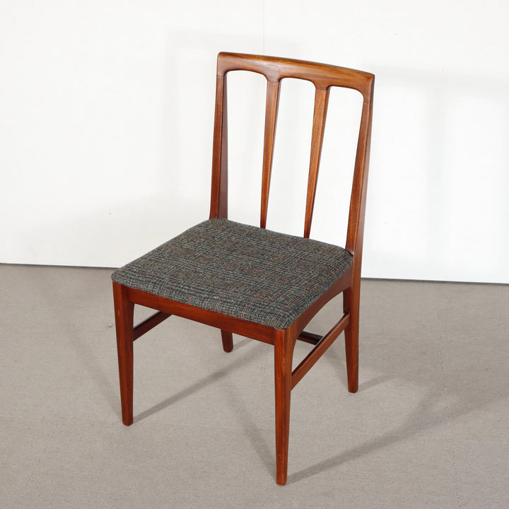【comingsoon!】　YOUNGER RECTANGULAR CHAIR ItemCode-AVON18d | 送料込