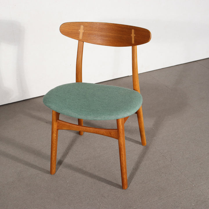 Dining chair Model CH-30 by Hans J. Wegner　ItemCode-SKOV90d | 送料込