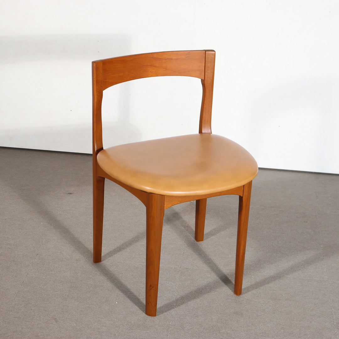 【comingsoon!】　NATHAN DINING CHAIR　ItemCode-WOLD28c