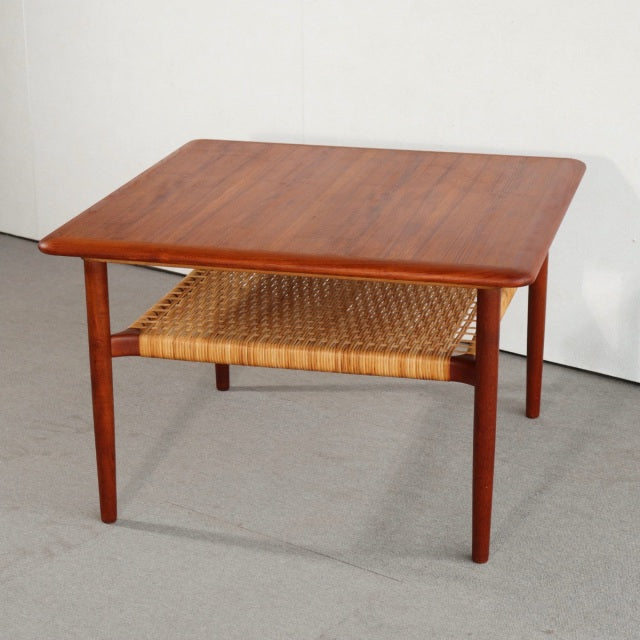 「冷やし丁抹、はじめました」　カート・ウストヴィKURT OSTERVIG コーヒーテーブル　商品番号26143