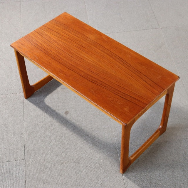 英国ヴィンテージのコーヒーテーブル