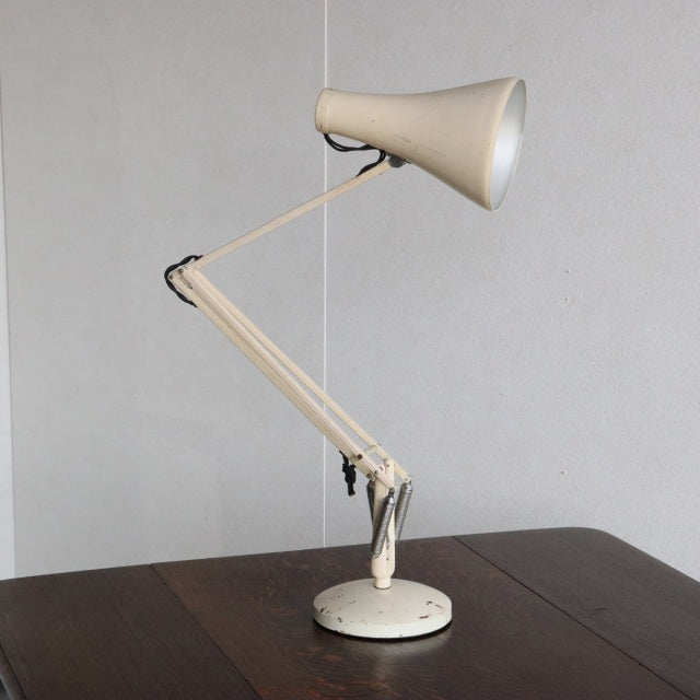 LUXO。　ANGLEPOISE(アングルポイズ)のヴィンテージランプ ItemCode-01100 | 送料込