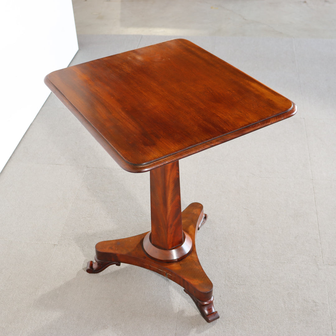 【comingsoon!】　VICTORIAN OCCASSIONAL TABLE ItemCode-AVON15 | 送料込
