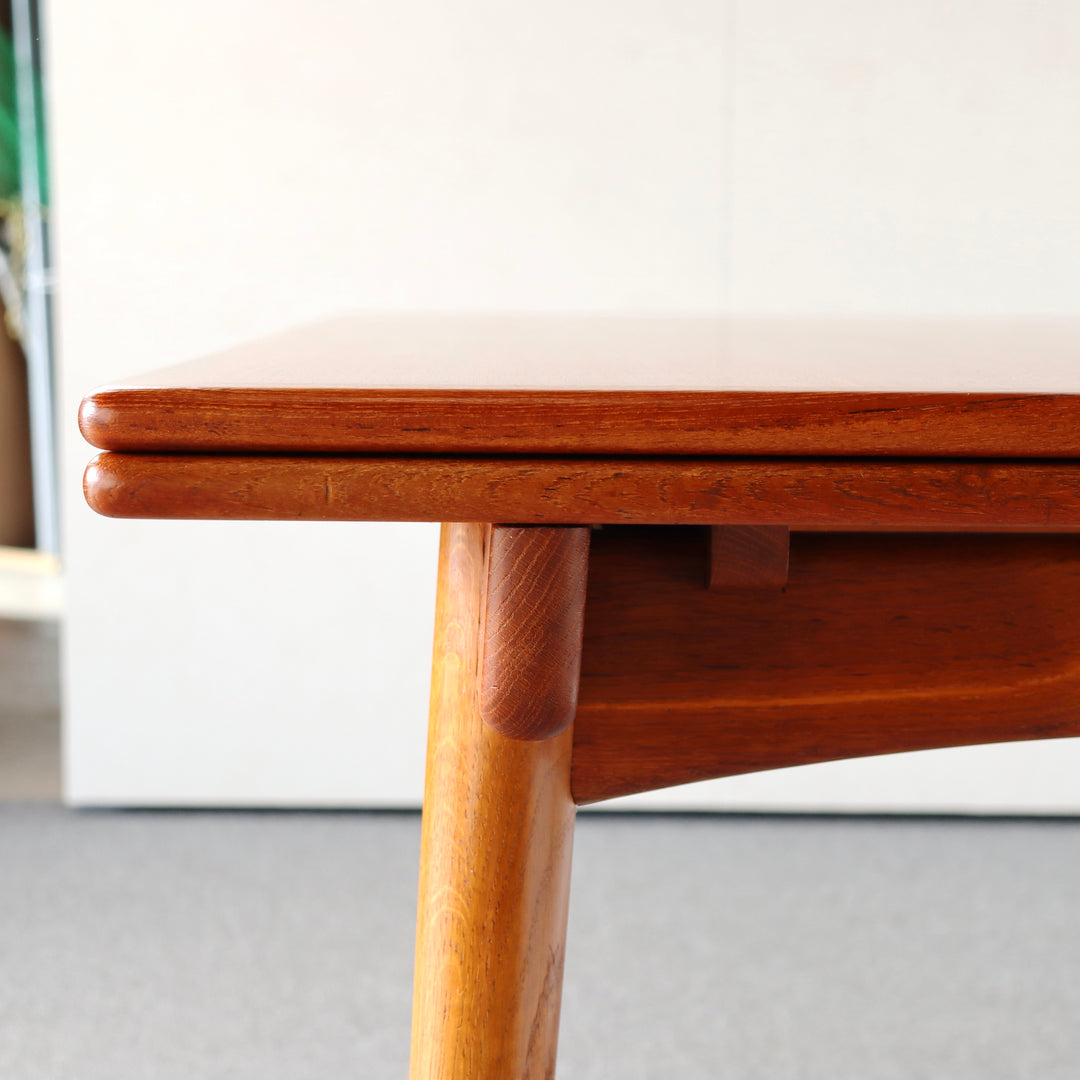 【倉庫販売】Danish Dining table by Hans J. Wegner | KLAR64