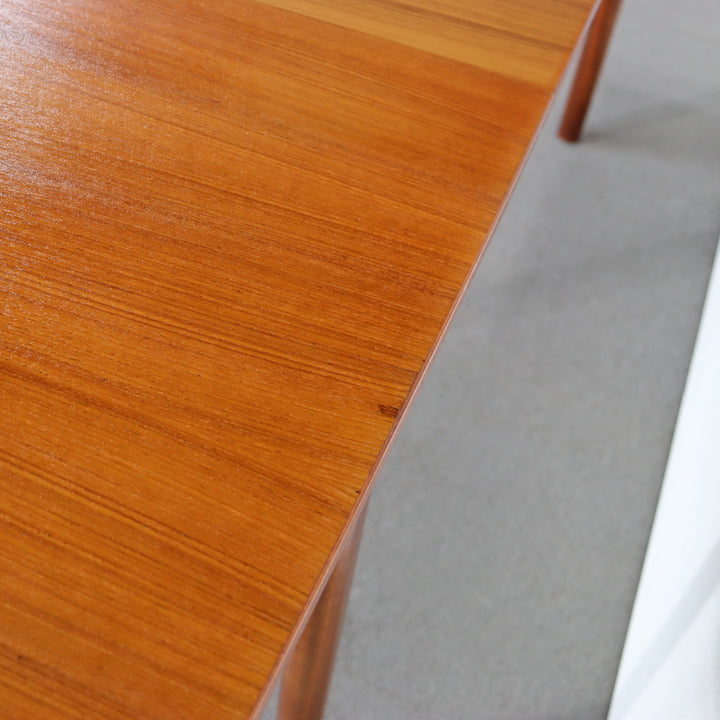 【comingsoon!】 MCINTOSH T3 DINING TABLE ItemCode-DAWN27
