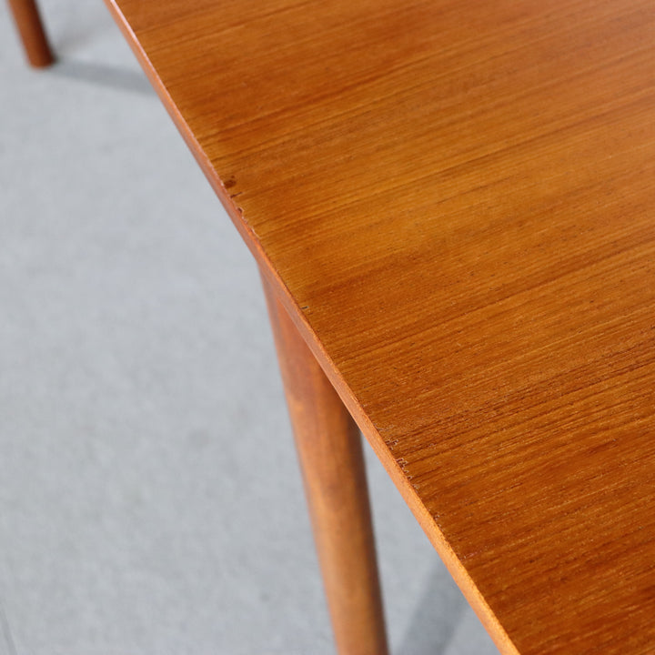 【comingsoon!】 MCINTOSH T3 DINING TABLE ItemCode-DAWN27