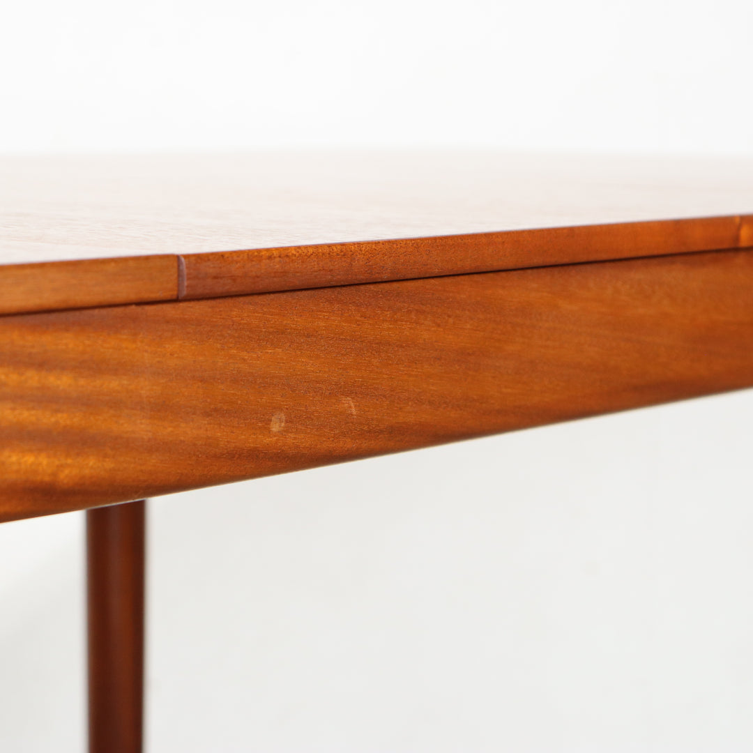 【comingsoon!】 MCINTOSH RECTANGULAR DINING TABLE ItemCode-DAWN35