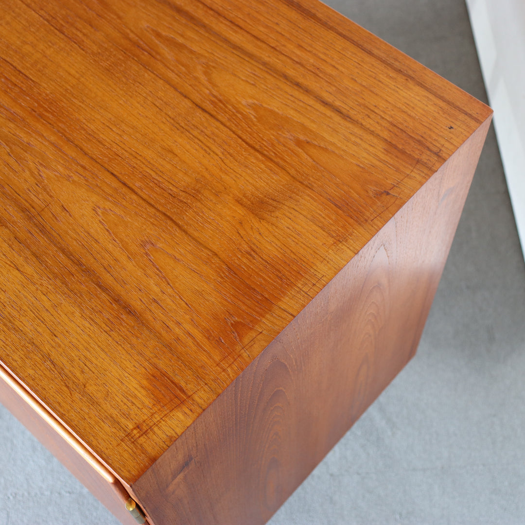 【comingsoon!】 Cabinet by Poul Hundevad ItemCode-JORD101 | 送料込 |