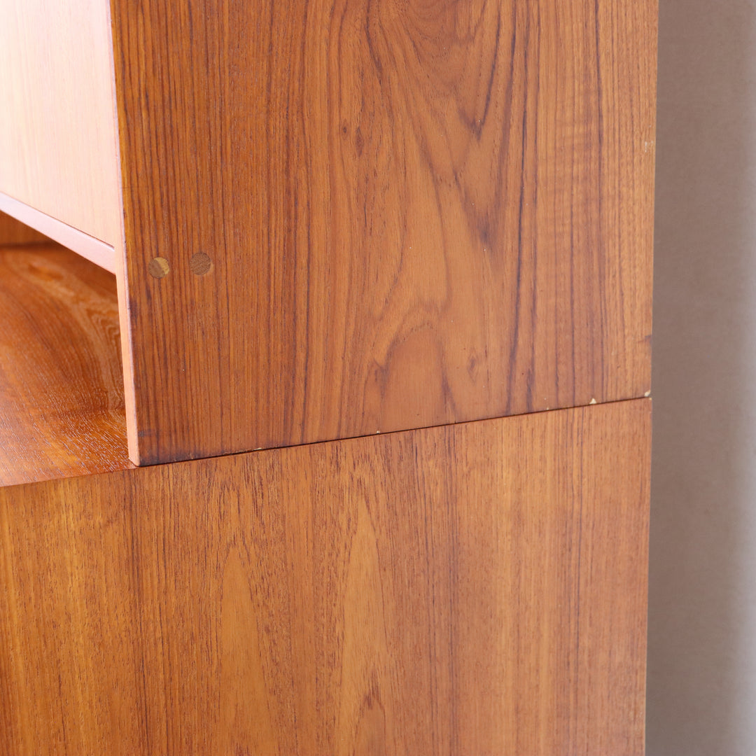 Hans J. Wegner RYモブラー キャビネット