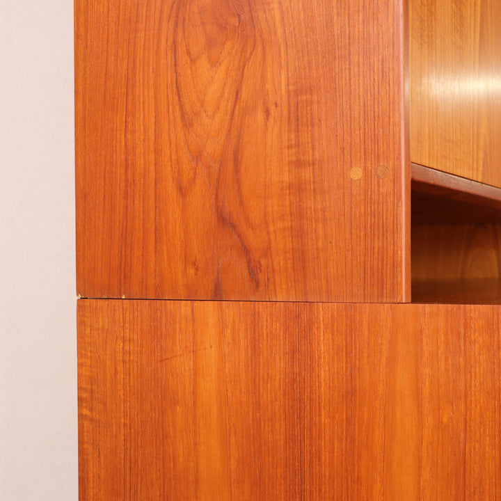 Hans J. Wegner RYモブラー キャビネット