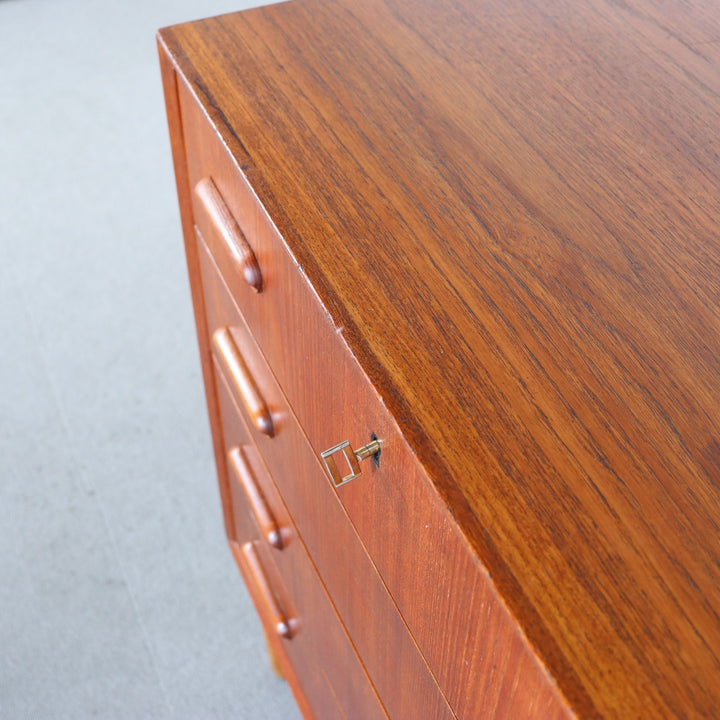 【comingsoon!】 Denmark Chest of 4 drawers | ItemCode-VIND46 | 送料込