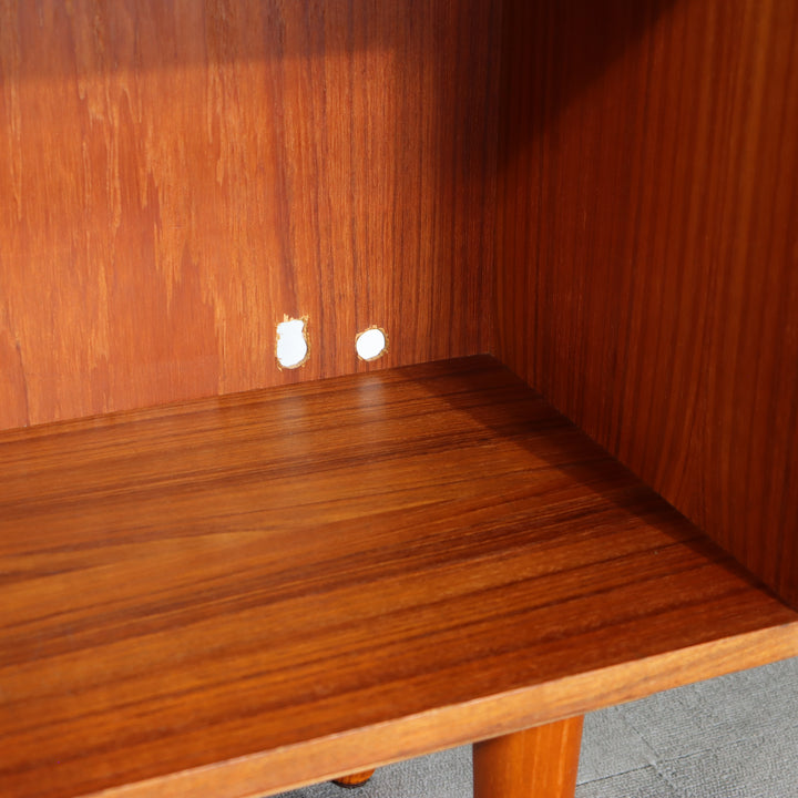 【comingsoon!】　Cabinet with bookcase　ItemCode-SKOV59