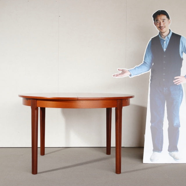 デンマーク製ラウンドダイニングテーブル【悩んでいる】拡張天板２つ収納式 | ItemCode-VIND60 | 送料込