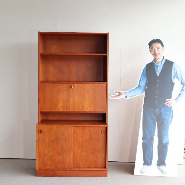 「〇」　デンマーク製　キャビネット　商品番号27147