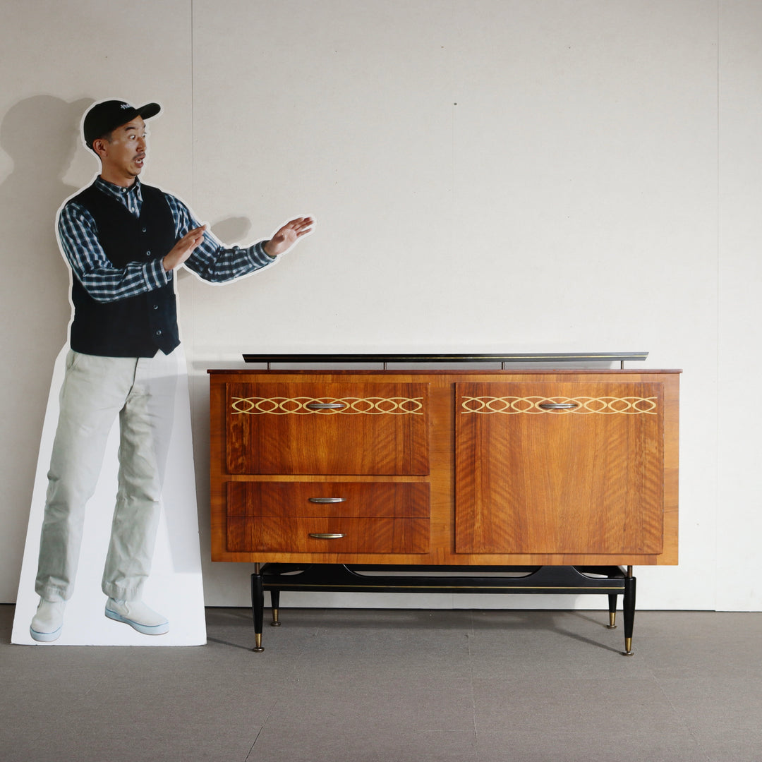 【comingsoon!】 1950'S WALNUT SIDEBOARD ItemCode-DAWN02