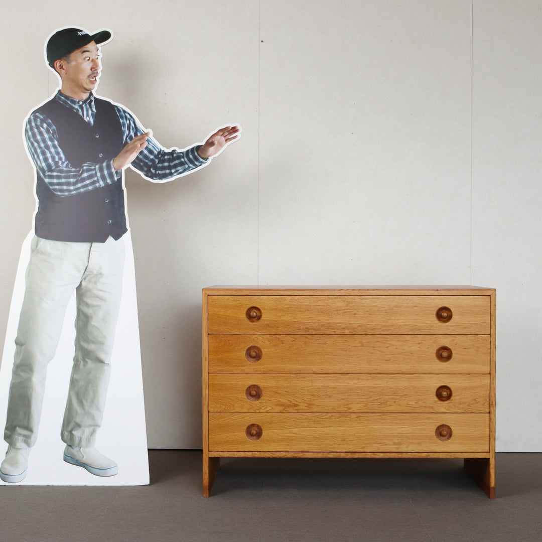 Hans J. Wegner RYモブラー 4段チェスト
