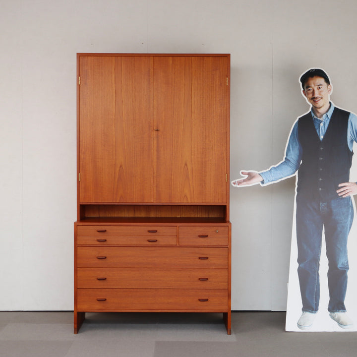 Hans J. Wegner RYモブラー キャビネット