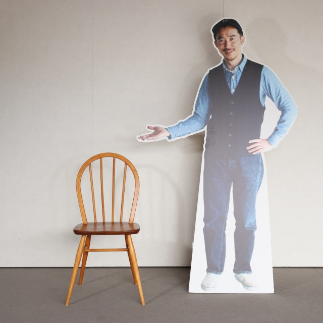 【自分を好きになるとはこういうことかもねと語る椅子】　アーコールERCOLフープバックチェア　商品番号29070d