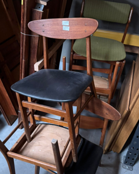 【comingsoon!】　Dining chair　ItemCode-SKOV110d