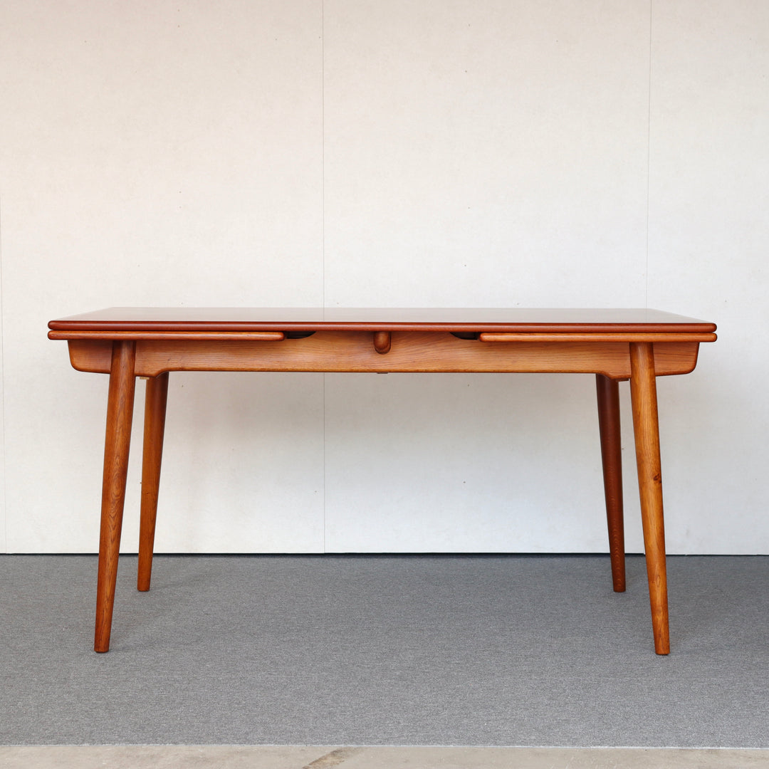 【倉庫販売】Danish Dining table by Hans J. Wegner | KLAR64
