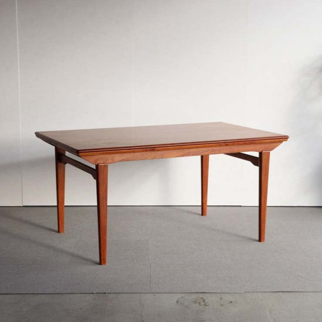 Aerthoj Jensen AND Molholm Herningダイニングテーブル    のちBoConcept ItemCode-23128