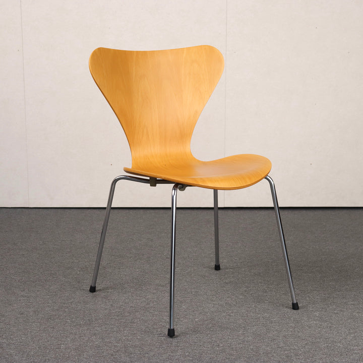 【comingsoon!】Danish Dining chair 'Serie 7' by Arne Jacobsen | KLAR126b
