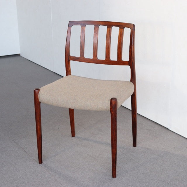 【デザイナー８０％】　J.L.モラー（J.L.Moller）No.83　デンマーク製ダイニングチェア　商品番号27022b