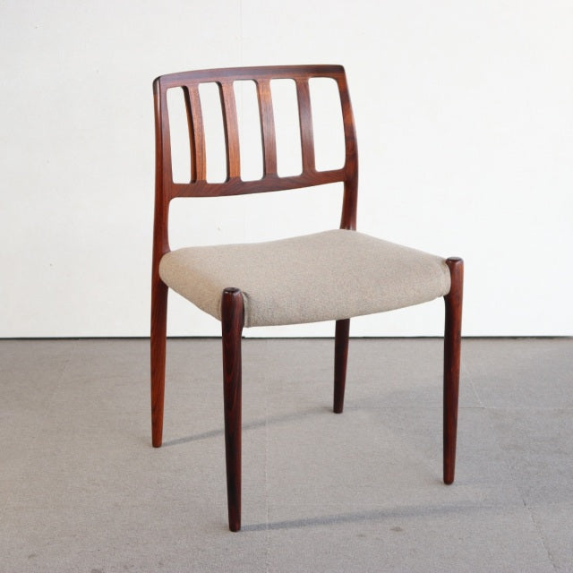 【職人２０％】　J.L.モラー（J.L.Moller）No.83　デンマーク製ダイニングチェア　商品番号27022c