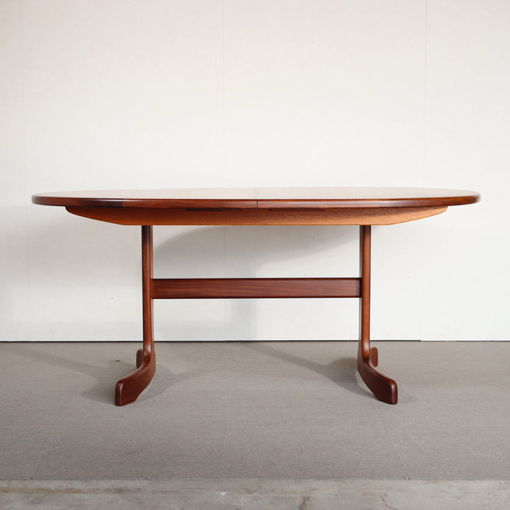 【comingsoon!】 G PLAN OVAL WHALE FIN DINING TABLE ItemCode-DAWN41